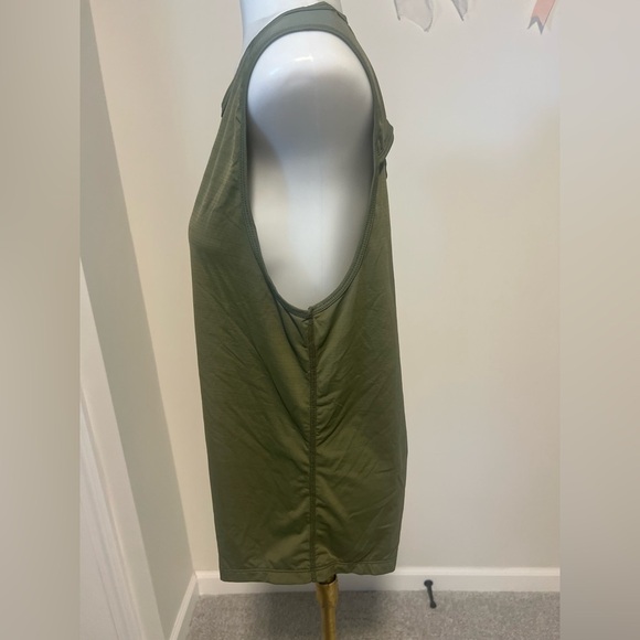 ZYIA Horizon Olive Green Sleeveless Women's Top - Picture 3 of 4